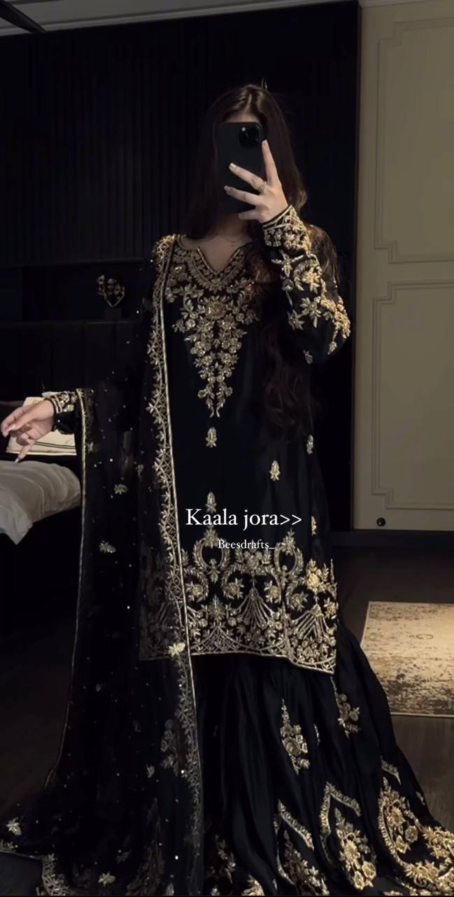 Vastra Wear Lunching New Top , Sarara Plazo And Dupatta